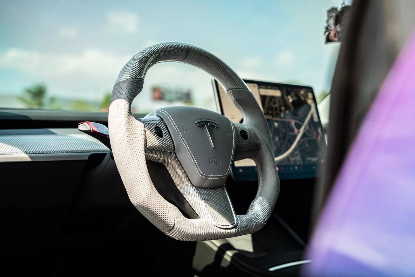 Tesla Model 3/Y Spectre Fiber Steering Wheel Replacement